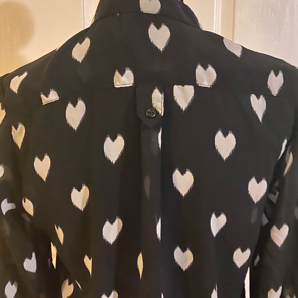 Blouse with hearts - Picture 3 of 4